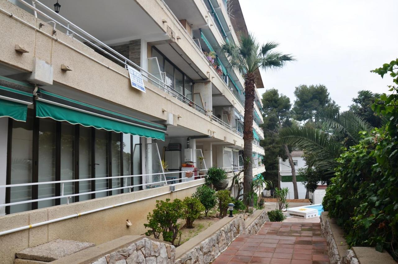 Apartments Relax Салоу Экстерьер фото